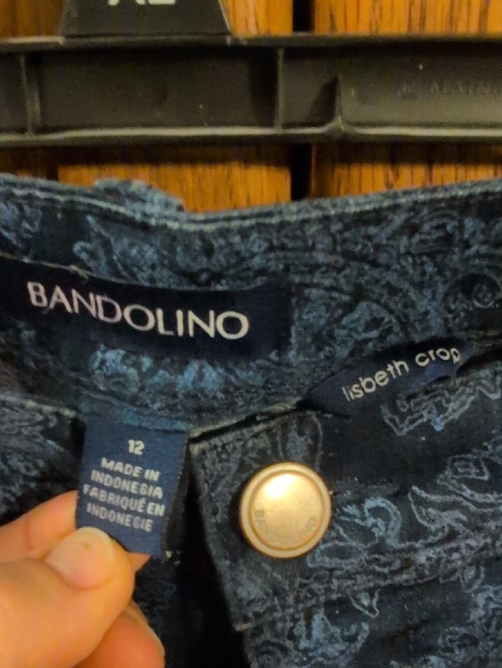 Bandolino Blue Patterned Cropped Jeans - Picture 2 of 3